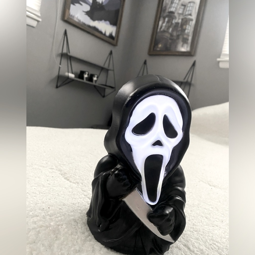 Ghostface light